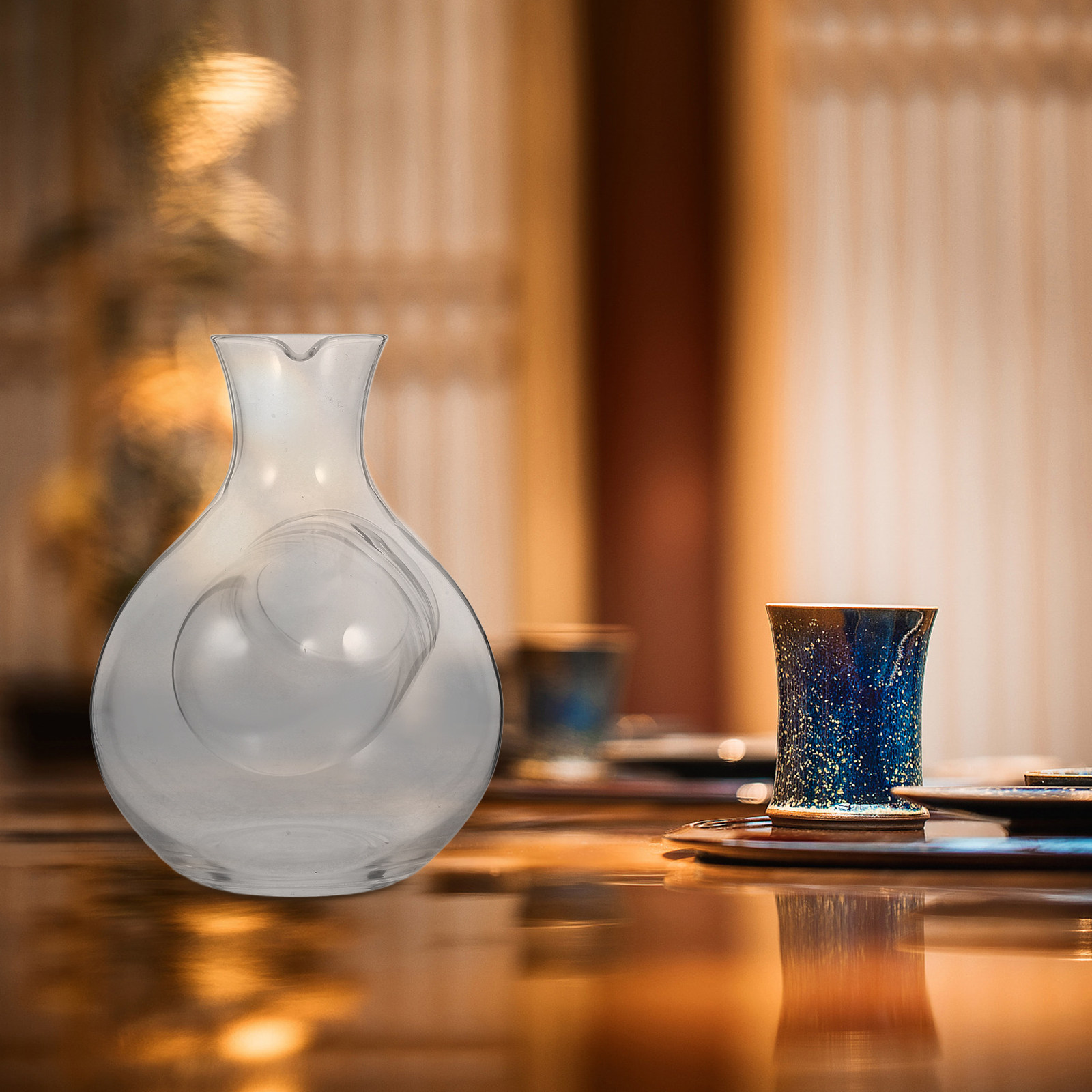 Glass Decanter Whiskey - ワインデキャンタ ガラス製クリアデキャンタボトル ウイスキー、日本酒、リキュール用 酒のエアレーションで味を向上 エレガントなデザイン 日本の職人技