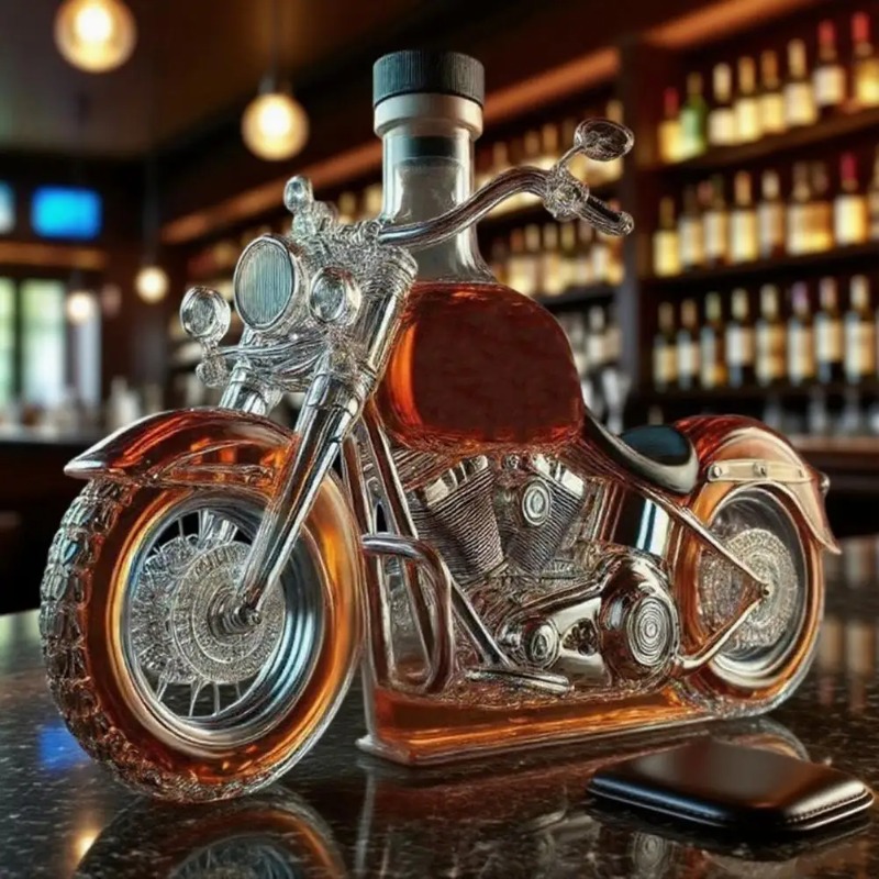 Glass Decanter Whiskey - オートバイスタイルのウイスキーデキャンタ、手作りガラス製ウイスキーワインボトル装飾品、3Dオートバイエンジンデザイン、バーのデスクに最適