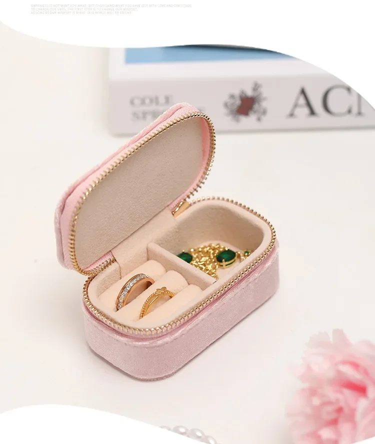 ジッパー付きミニジュエリーボックス,ベルベット収納ケース,小 - Velvet Jewelry Box のレビューと価格