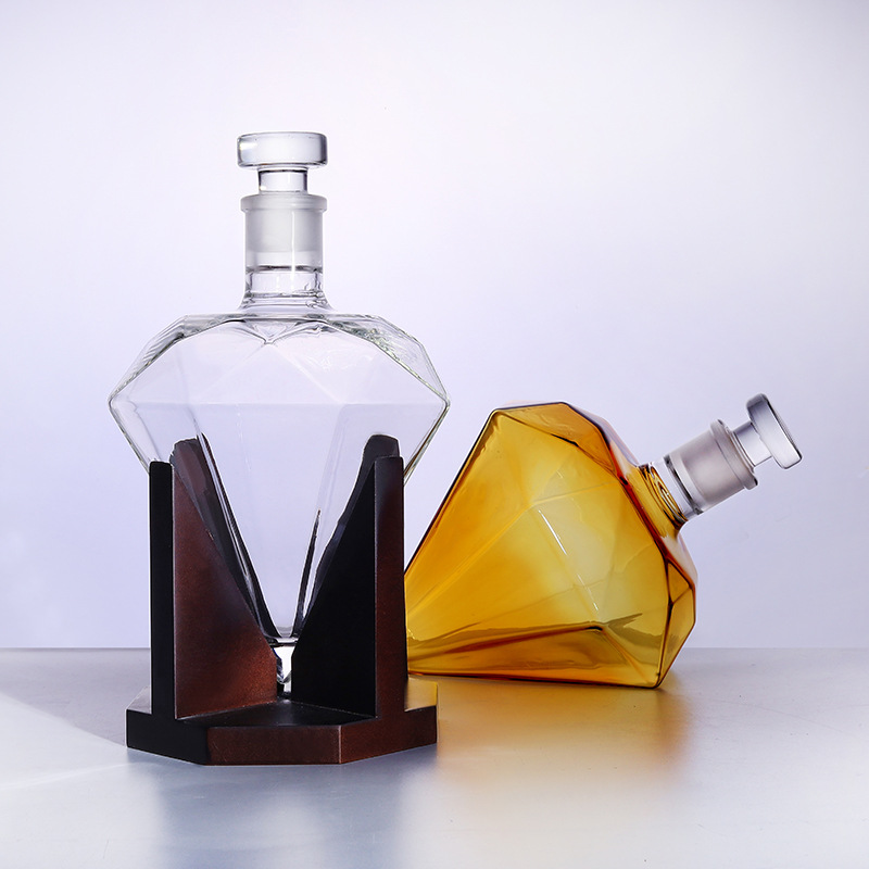 ダイヤモンドカット ウイスキーデカンター 850ml - ホ - Glass Decanter Whiskey のレビューと価格