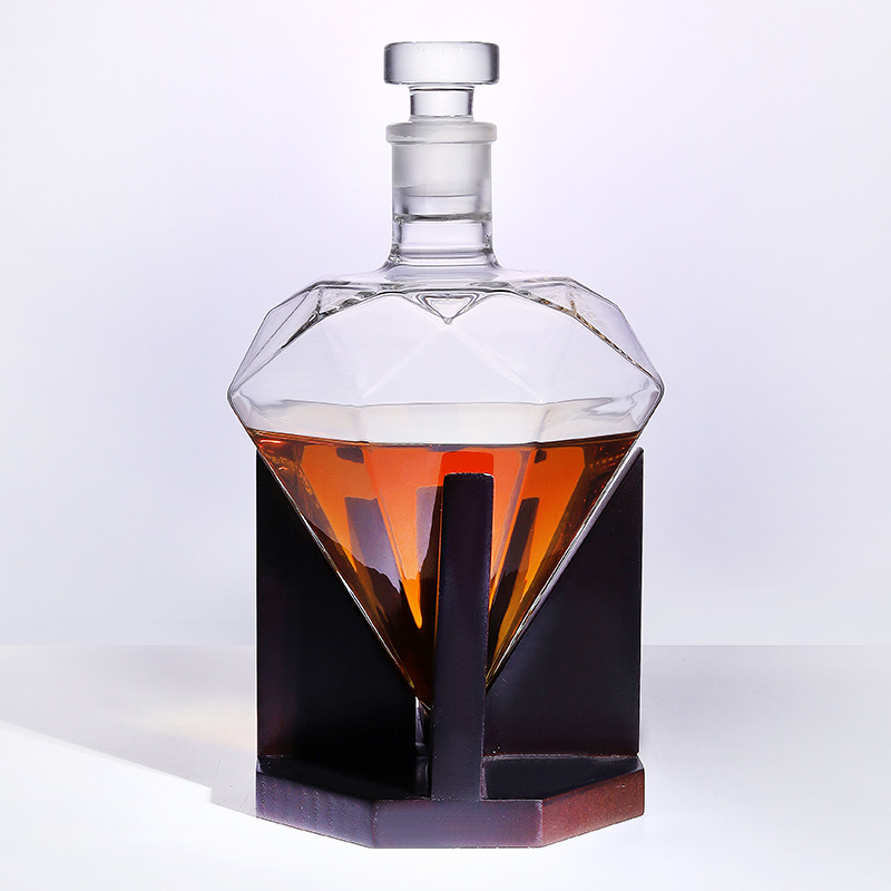 ダイヤモンドカット ウイスキーデカンター 850ml - ホ - Glass Decanter Whiskey のレビューと価格