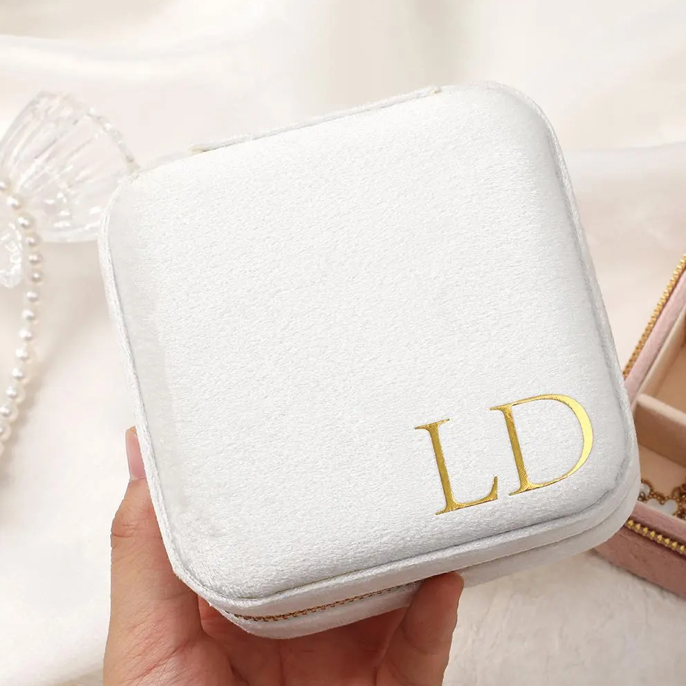 パーソナライズされたジュエリーボックス ベルベット製トラベル - Velvet Jewelry Box のレビューと価格