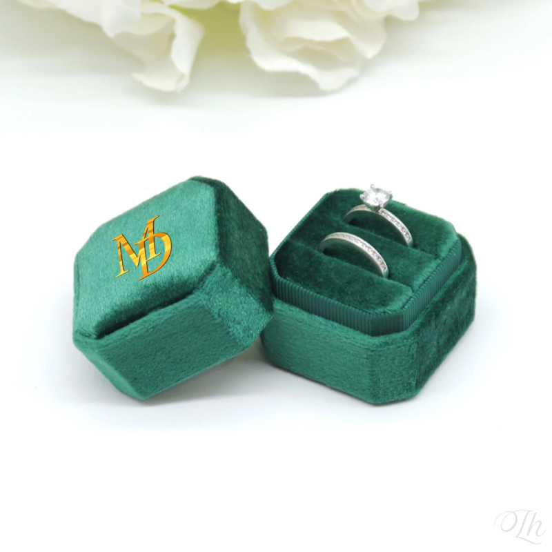 パーソナライズされた結婚指輪ボックス正方形ベルベットリングボ - Velvet Jewelry Box のレビューと価格