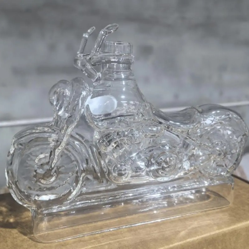 オートバイスタイルのウイスキーデキャンタ、手作りガラス製ウイ - Glass Decanter Whiskey のレビューと価格